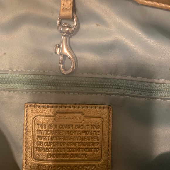 Authentic cross body/shoulder Coach purse. - Picture 10 of 13